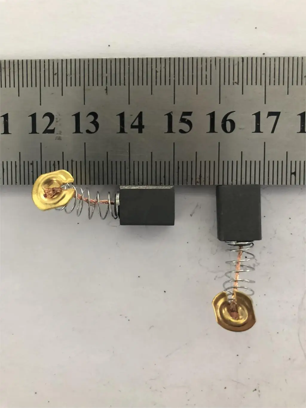 2 шт. 14 мм x 9 6 9/16 &quotx 9/25&quot 15/64 &quotугольные щетки двигателя Makita серии CB 411|Аксессуары