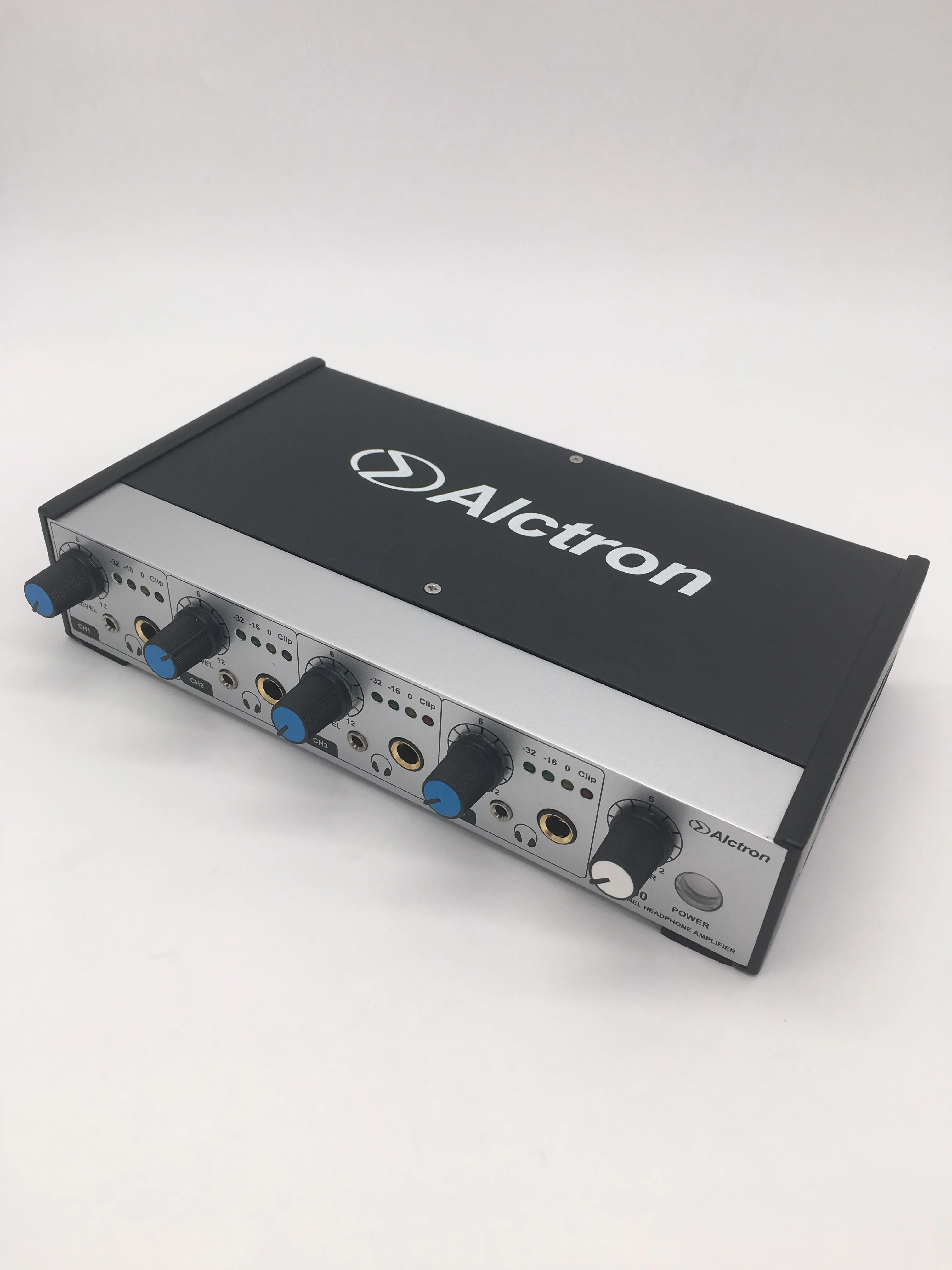 Alctron HA400 4-канальный профессиональный компактный усилитель для наушников для сцены, церковь, студии, включают: DC 15 V адаптер переменного тока
