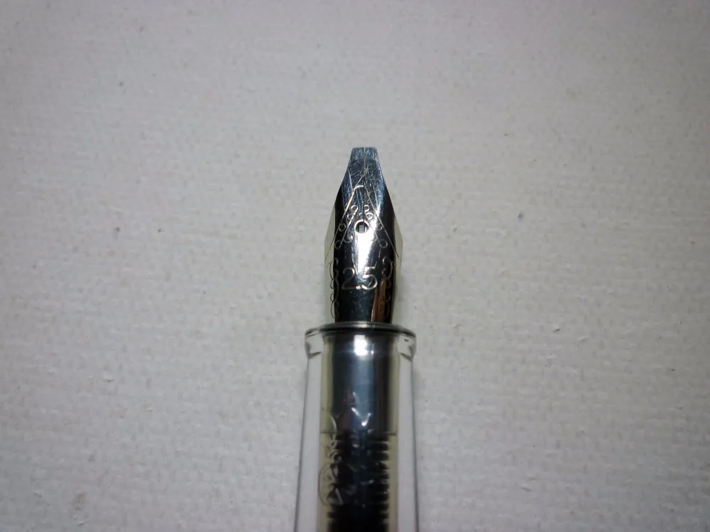 Английская каллиграфия параллельная авторучка Готический итальянский Римский