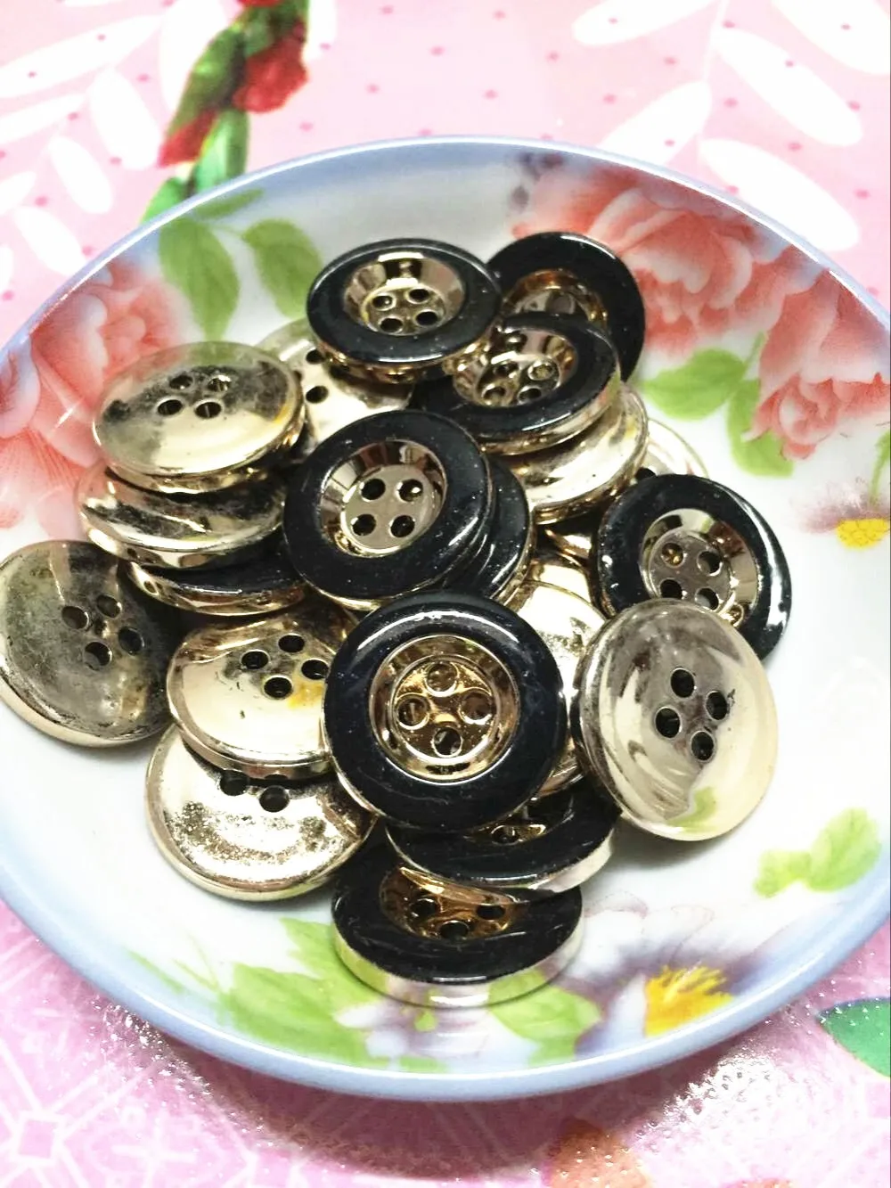 

190pcs/lot 21mm Sewing Buttons Plastic Resin Shirt Coat Apparell Button Scrapbooking Crafts Accessory 4 Holes Flatback