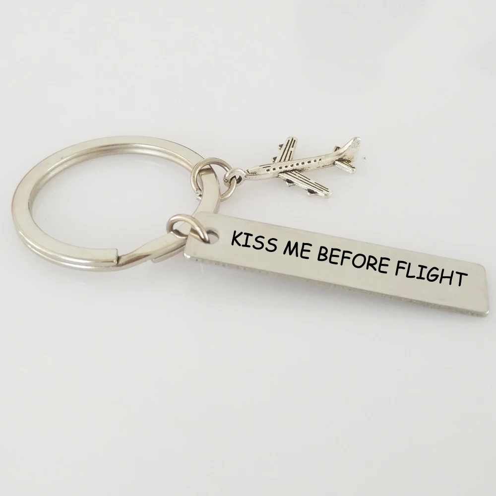 Брелок с гравировкой Kiss Me Before Flight|Индивидуальные Брелоки| |