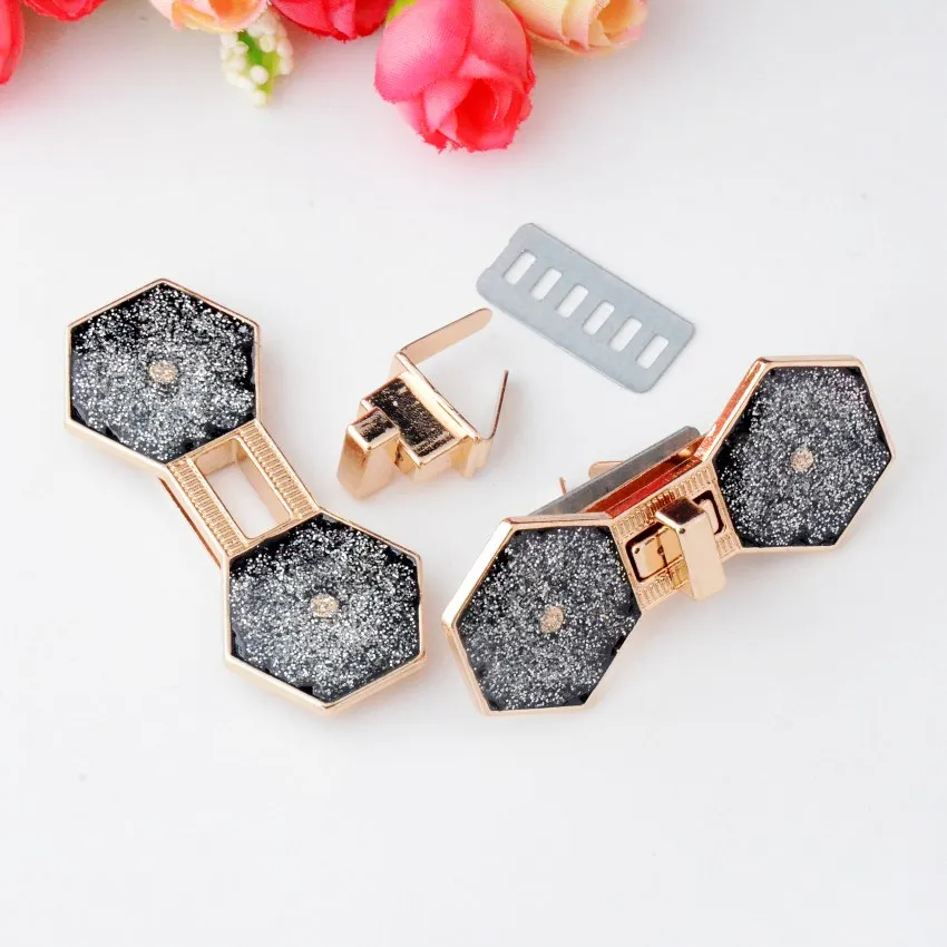 Бесплатная доставка 1 комплект золотистый кошелек с поворотным замком