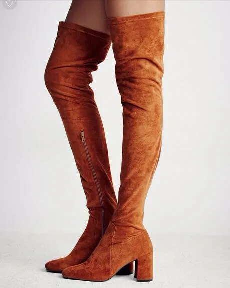 Привлекательные эластичные сапоги из флока на высоком каблуке красивые Сапоги