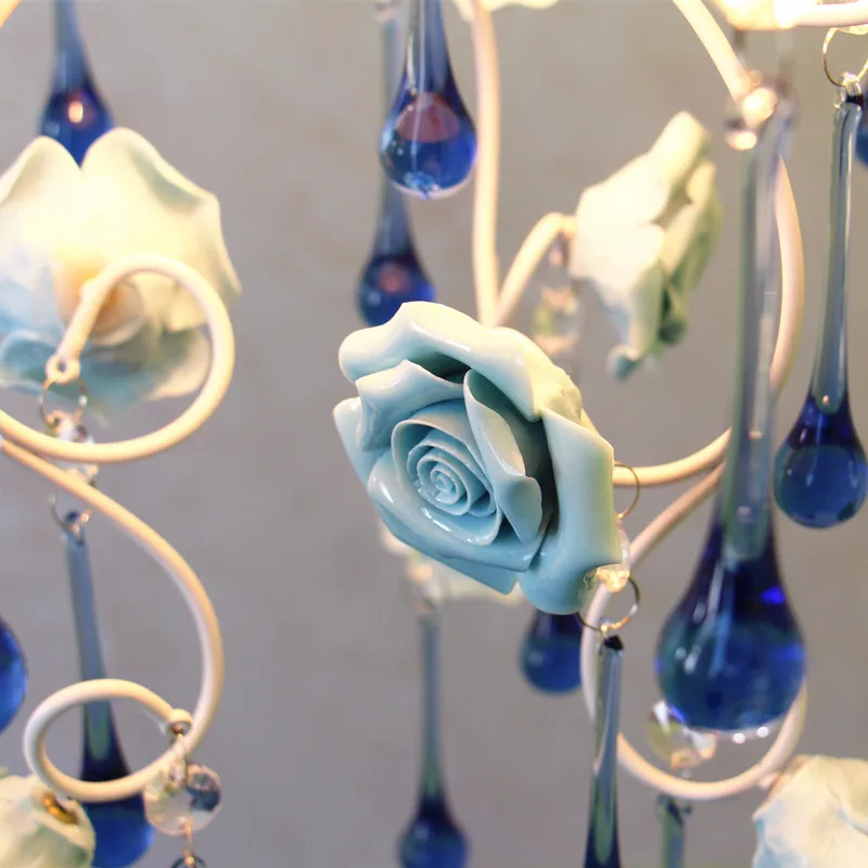 Подвесной светильник в средиземноморском стиле с синими кристаллами для