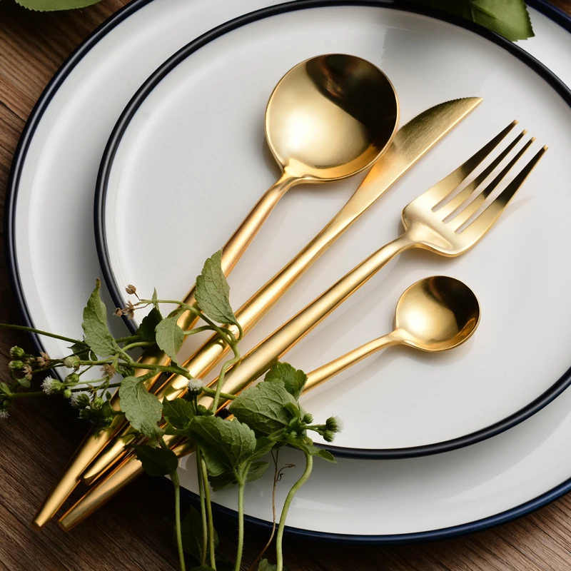 

24 Pcs 304 Stainless Steel Golden Cutlery Set Luxury Restaurant Dinning Set Golden Dinnerware Tableware Knife Fork S poon 24