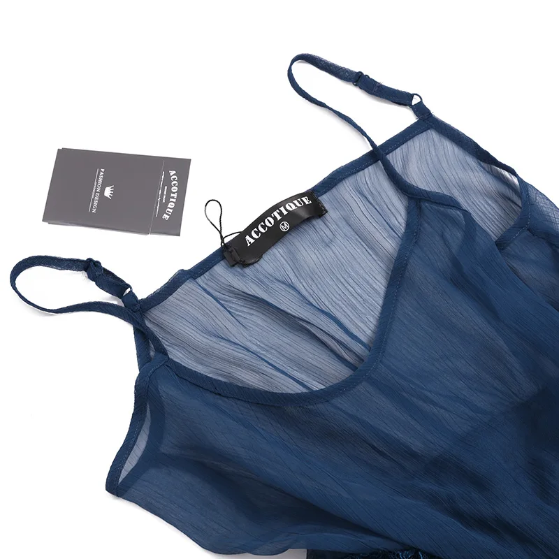 Женский комплект из 2 предметов однотонный синий трикотажный свитер и кружевное