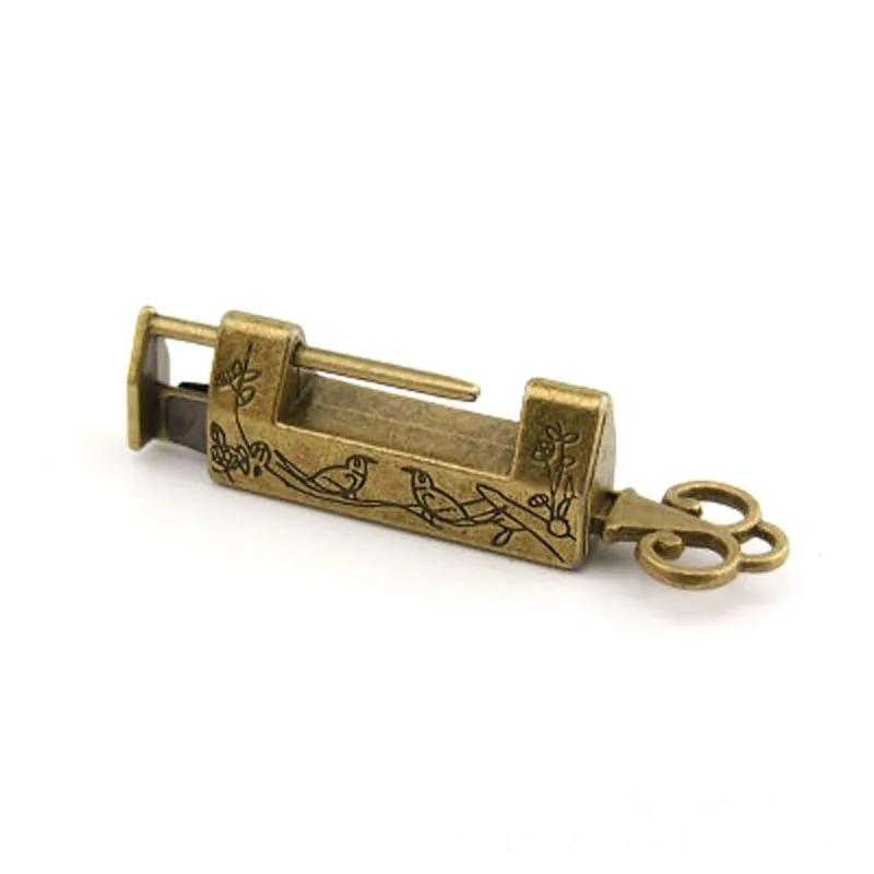 Flower and bird patina jewelry box mini lock with alloy material cross open retro old | Обустройство дома