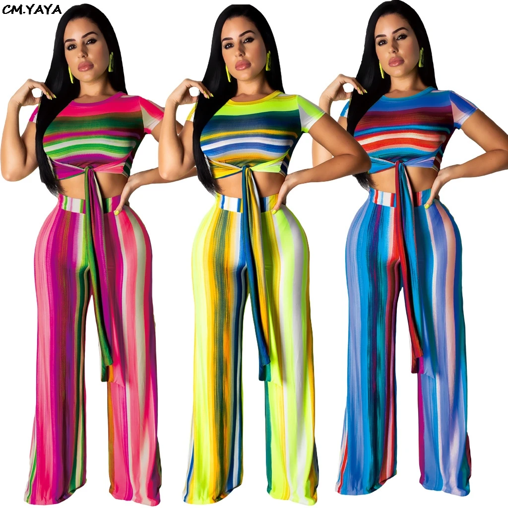 Женский комплект из двух предметов футболка с круглым вырезом и короткими