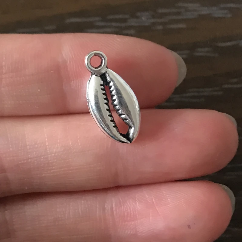 

20PCS DIY Jewelry Making Cowries Shell Charms Zinc Alloyd Shell Charm for Bracelets Necklaces Earrings Bookmarks Zipper Pulls