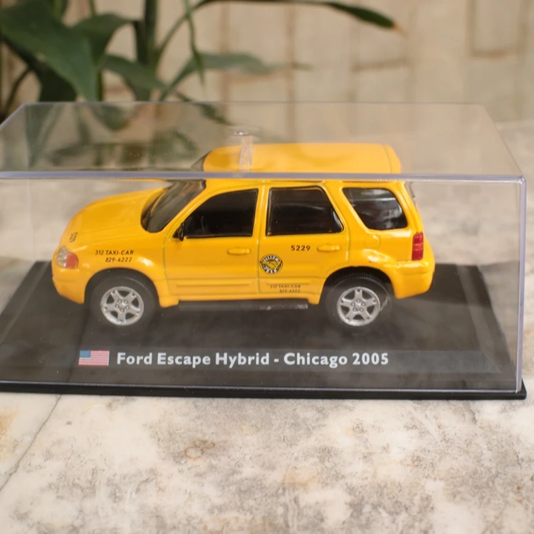 Модель автомобиля Ford 312 taxi escape hybrid chicago 2005 1:43 модель из сплава оригинальная