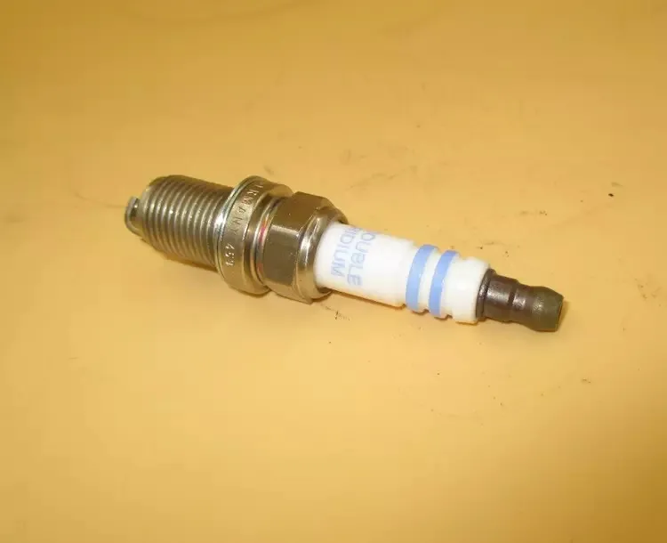Свечи зажигания 612600192176 двойной лист металла для Bosch Weichai Auman Steyr Dongfeng Tianlong