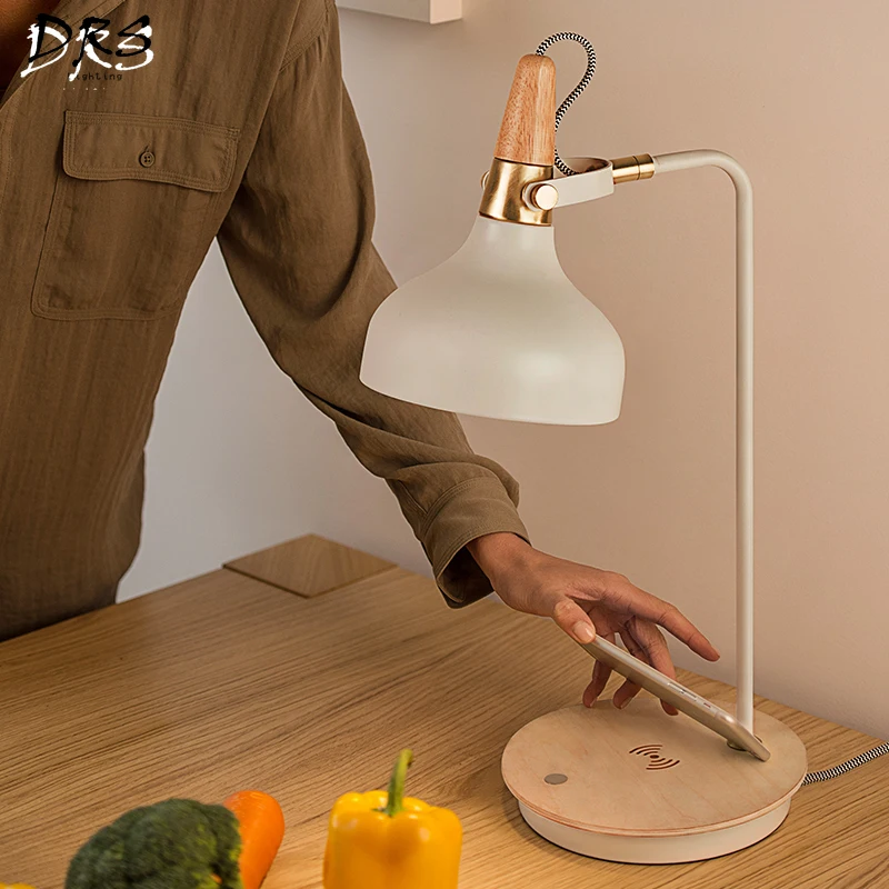 Светодиодная лампа в современном стиле креативный прикроватный светильник