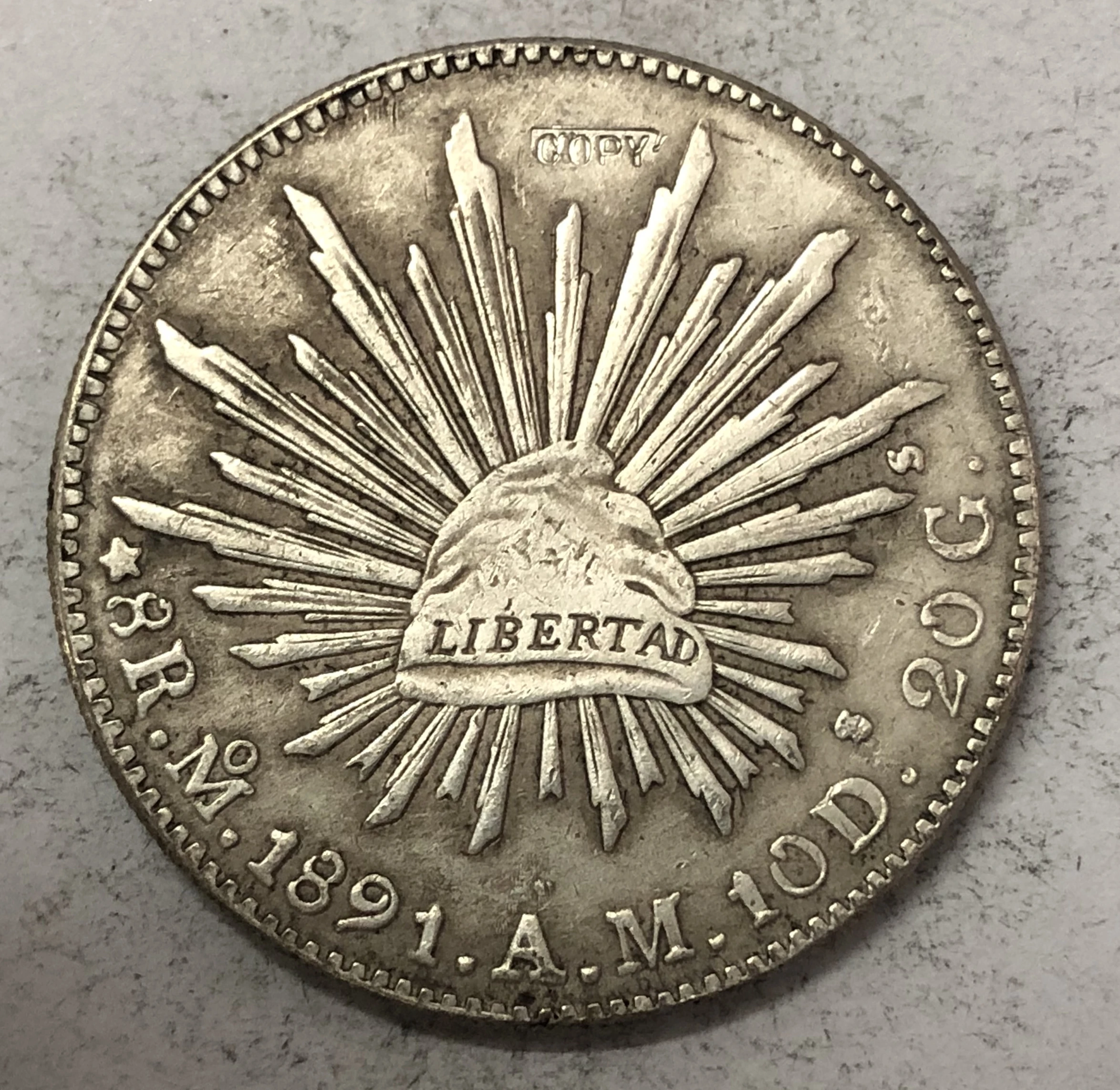 1891 (Mo AM) Мексика 8 Reales Посеребренная копия монеты | Дом и сад