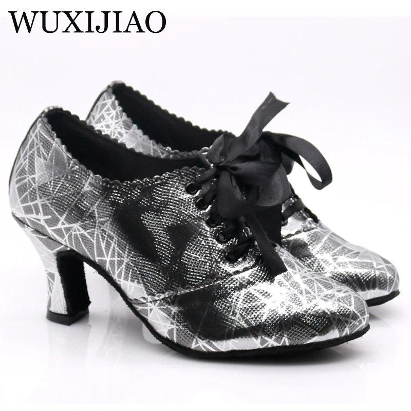 WUXIJIAO/Новинка; обувь черного цвета из искусственной кожи на низком каблуке для женщин; обувь для танцев с закрытым носком в стиле джаз, самбы; Обувь для бальных танцев, сальсы, латинских танцев