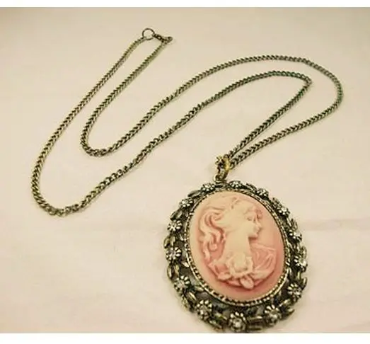 Wholesale cameo pendant necklace beautiful girl for best friend . pink jewelry 12 pieces / lot FREE shipping | Украшения и