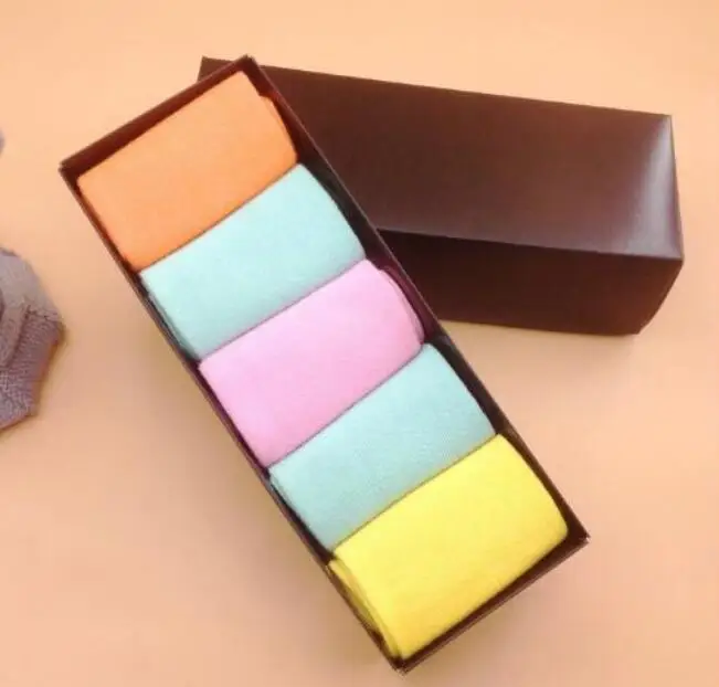 (1 коробка 5 шт.) дамы осенью и зимой хлопчатобумажные носки в трубки поле