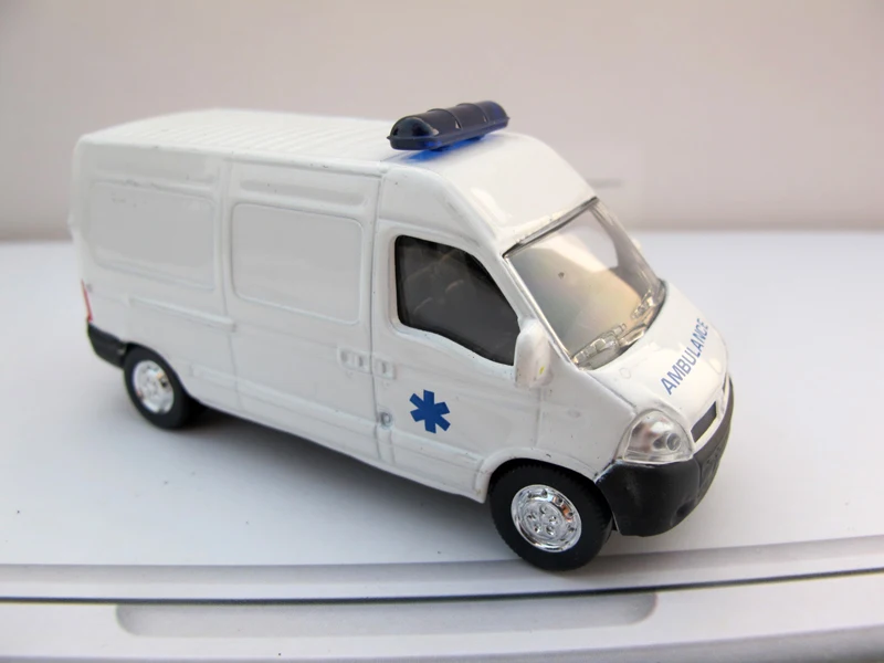 Высокотехнологичная модель RENAULT MASTER автомобиля масштаба 1:64 из сплава литая