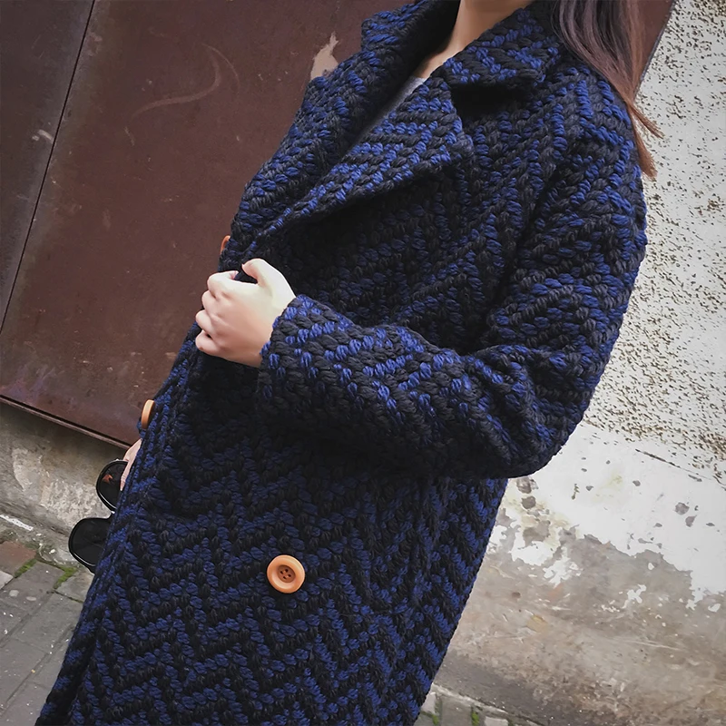 Осень и зима новый шерстяное пальто студентов в тип решетки длинный участок