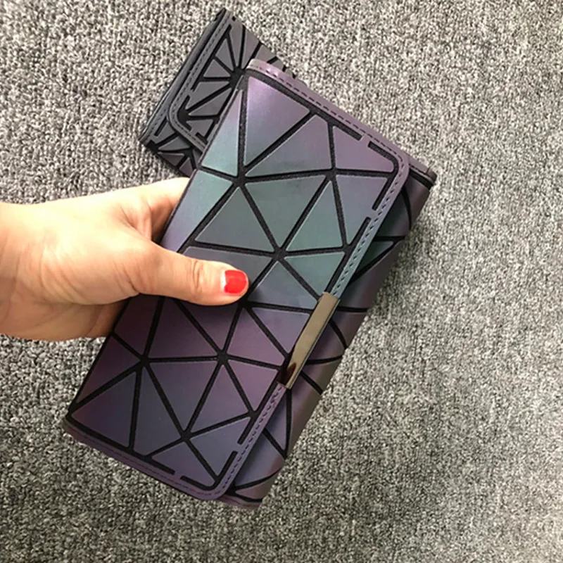 aliwood Famous Brand Women Wallets Money Clip Luminous Tri-fold Geometry Long Purse Noctilucent Female Clutch Phone Bag Carteira