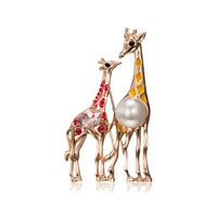 fashion enamel giraffe christmas deer brooches for women cute animal pin gold color jewelry kids coat dress accessories gifts