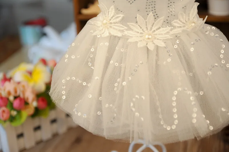 2018 New Luxury White Dog Puppy Party Wedding Dress Princess Skirt With Rose Lace Pet Clothes Apparel XS S M L Free Shipping | Дом и сад