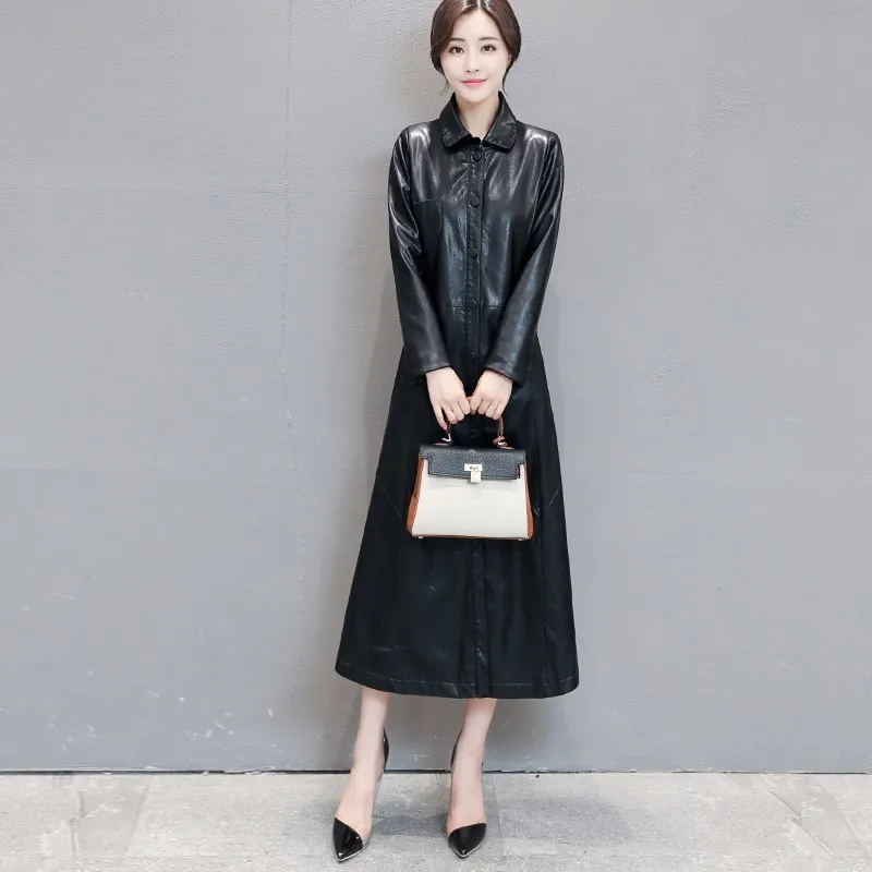 Женская кожаная куртка с искусственным мехом черная красная ветровка меховым