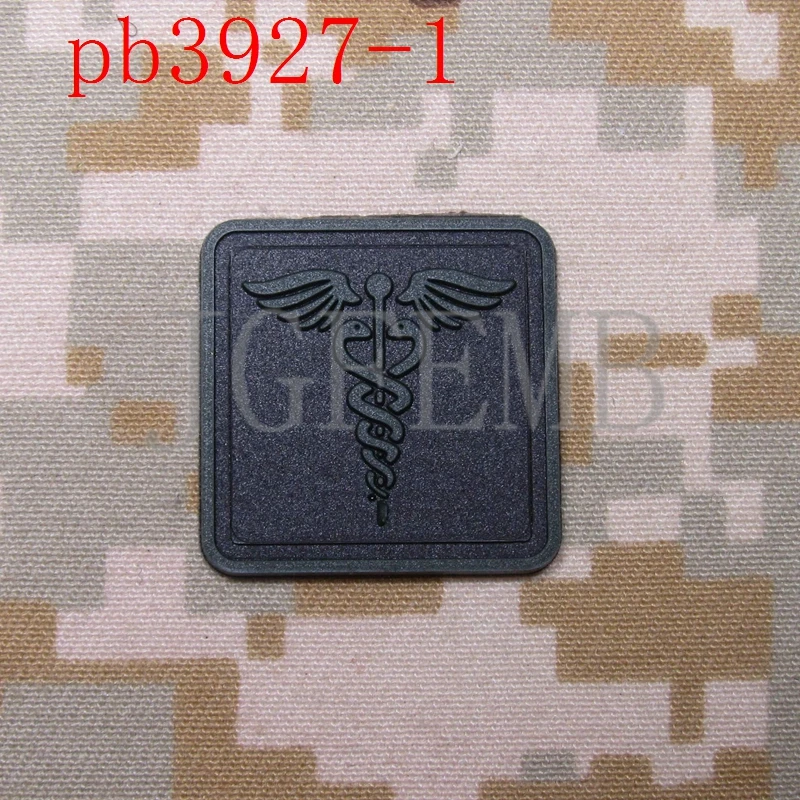 pb3927 Green 2 шт. DEVGRU медицинский спасательный тактический боевой дух военный 3D ПВХ патч - Цвет: pb3927 Green