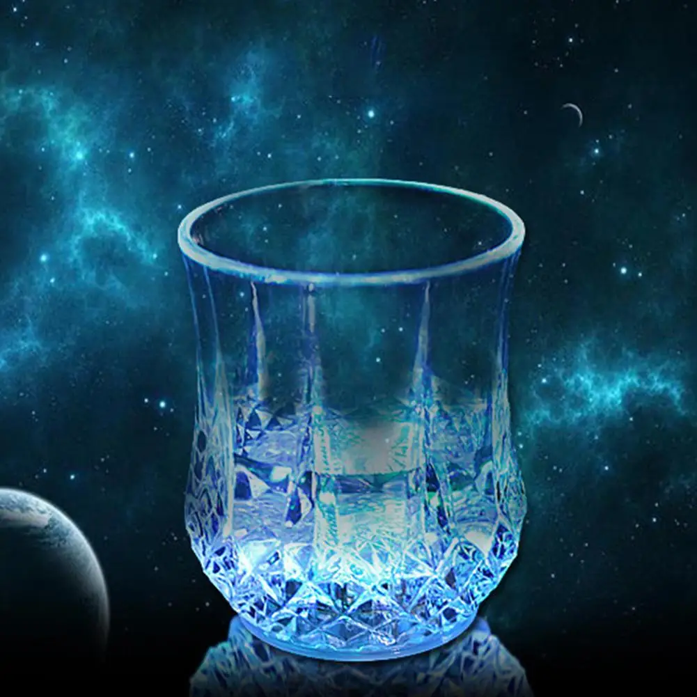 

Colorful LED Wine Drink Cup Toy Bar Shaped Water Sensing LED Flash Light Party for Baby Pretend Party Home Decoration Toy