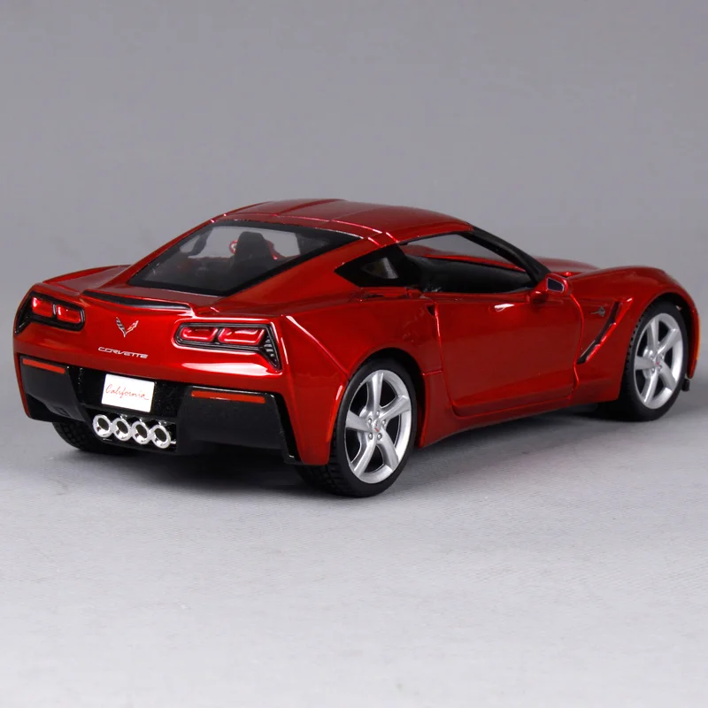 Maisto 1:24 2014 corvette stingtray coupe автомобиль литья под давлением синий крутой гоночный