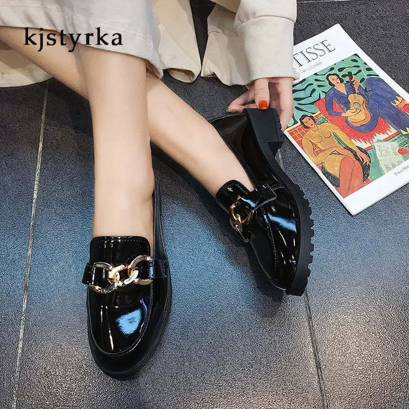 Kjstyrka/2019 Модные Яркие Кожаные женские туфли на плоской подошве без шнуровки с