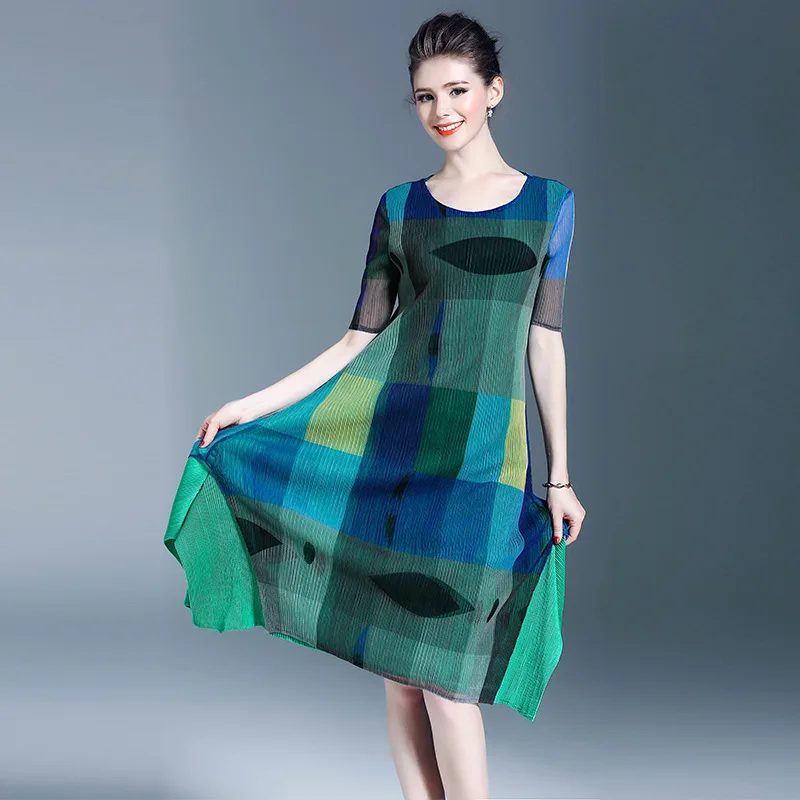 Printed Dress Women 2019 New Year European Station Miyake Fold Color Combination Long Skirt Pressure Women's Wear | Женская одежда