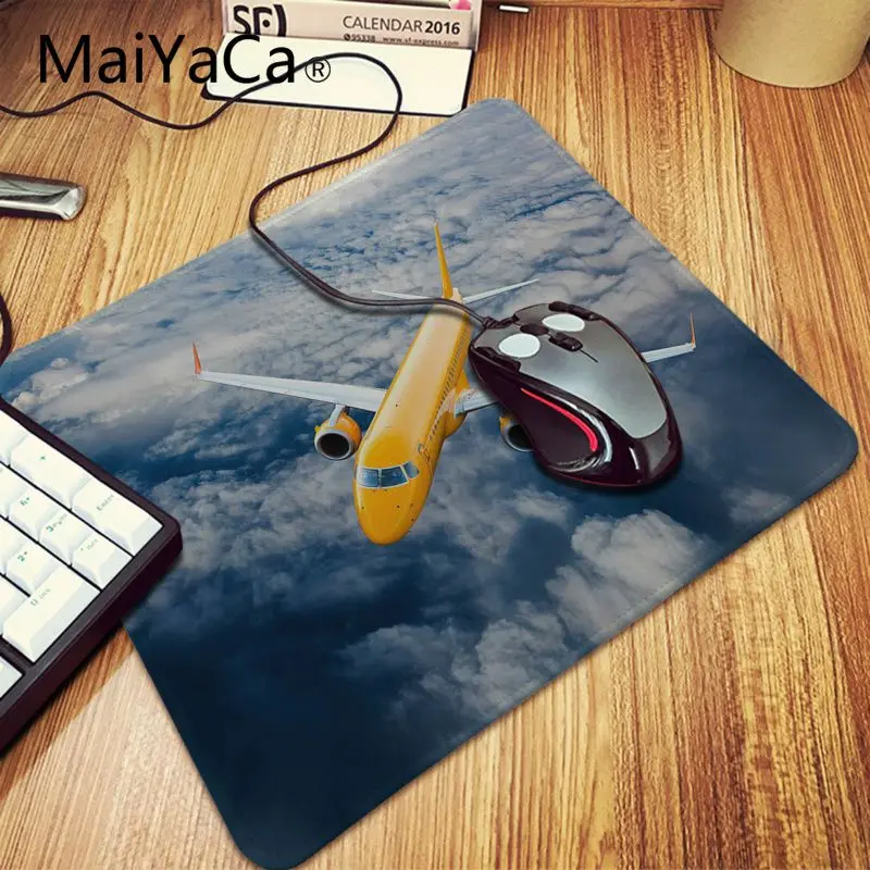Игровой коврик для мыши Maiyaca с самолетом под голубым небом игровой большой