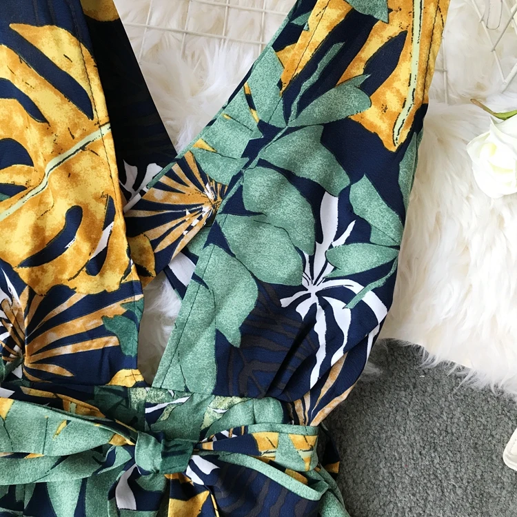 Пляжный Boho короткий женский летний комбинезон с открытой спиной и v-образным вырезом без рукавов комбинезон корейский цветочный принт плюс размер женский комбинезон