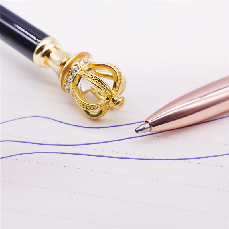 авторучка сваровски. ручки с подвеской. ручка шариковая «корона». ручки с кулончиками. подвеска 6 граммов.