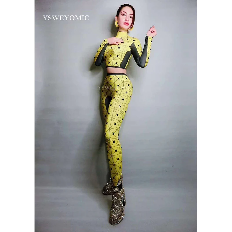 Комбинезон в черный горошек с разрезом желтый стрейч комбинезоны сексуальный