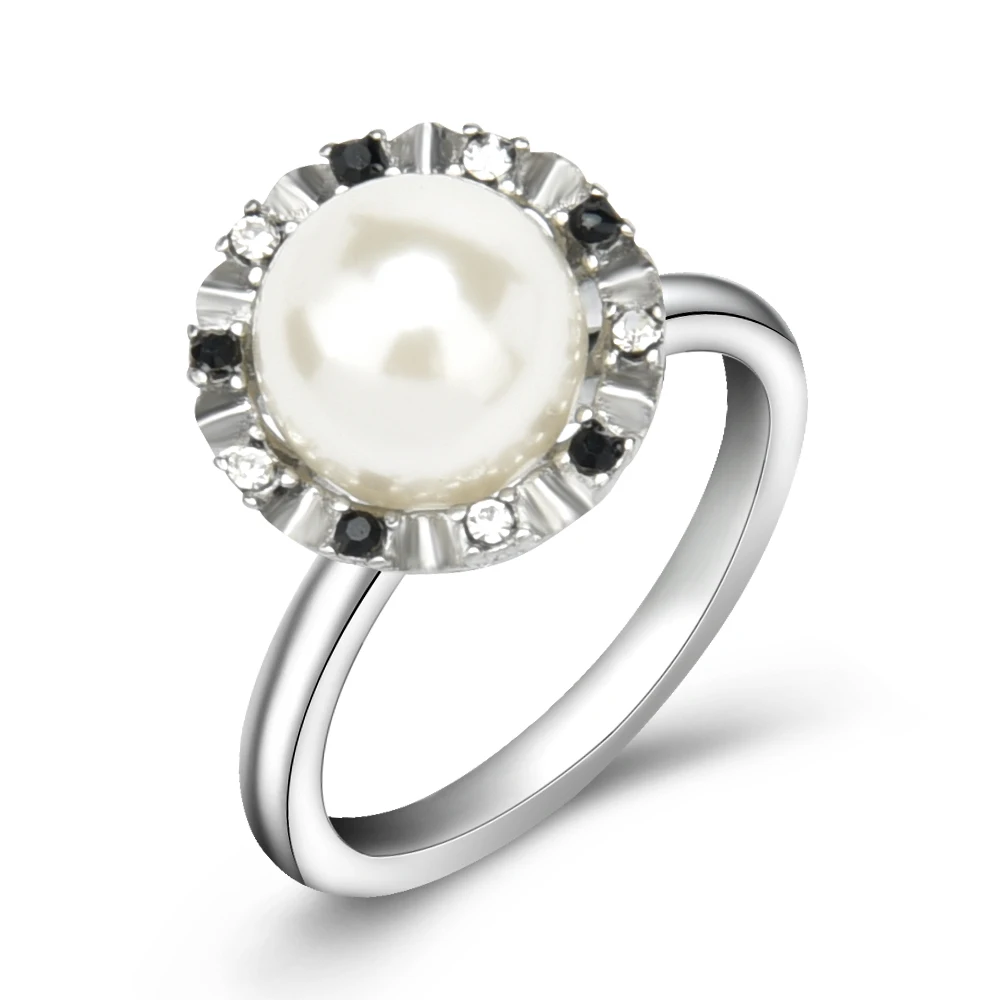 Кольца с жемчугом белого и черного цвета могут выбрать симпатичное кольцо |
