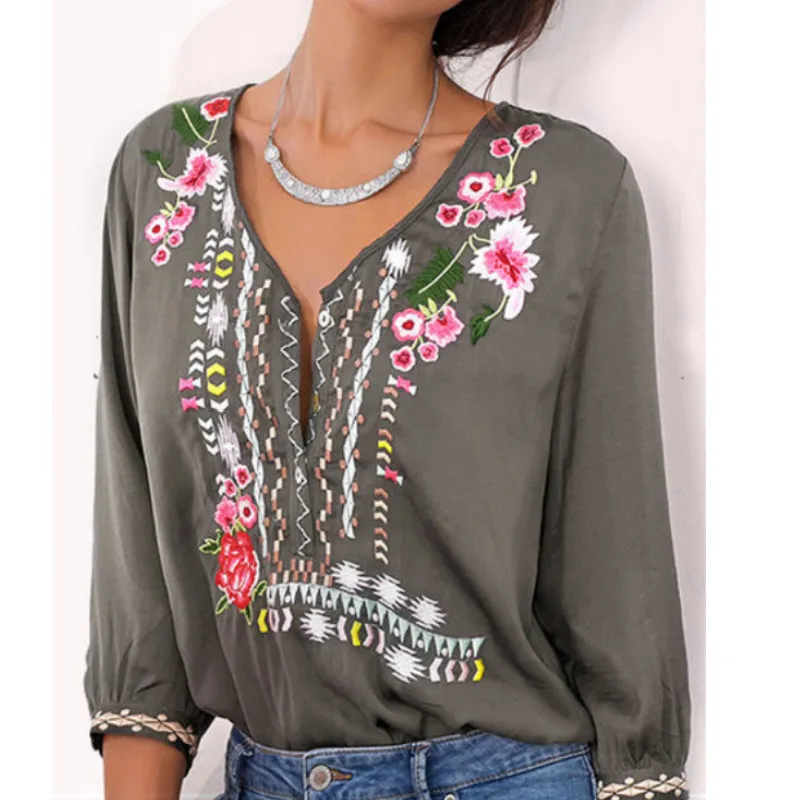 Блузка женская летняя с вышивкой V образным вырезом и рукавом 3/4|Блузки| |