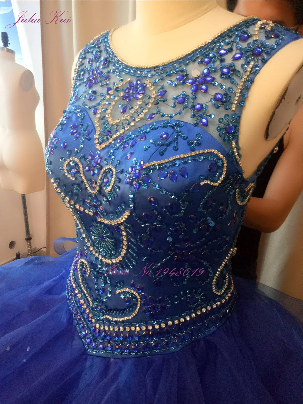 Julia Kui волнистый вырез бальное платье Quinceanera платья с органзой ткани шитье со