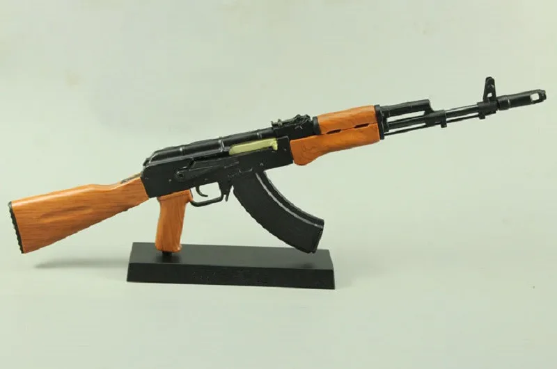 1:3. 5 Горячая AK47 металлический игрушечный пистолет модель игрушечного оружия снайперская винтовка дети AK74 DIY Подарочная коллекция juguetes модель оружия не может снимать