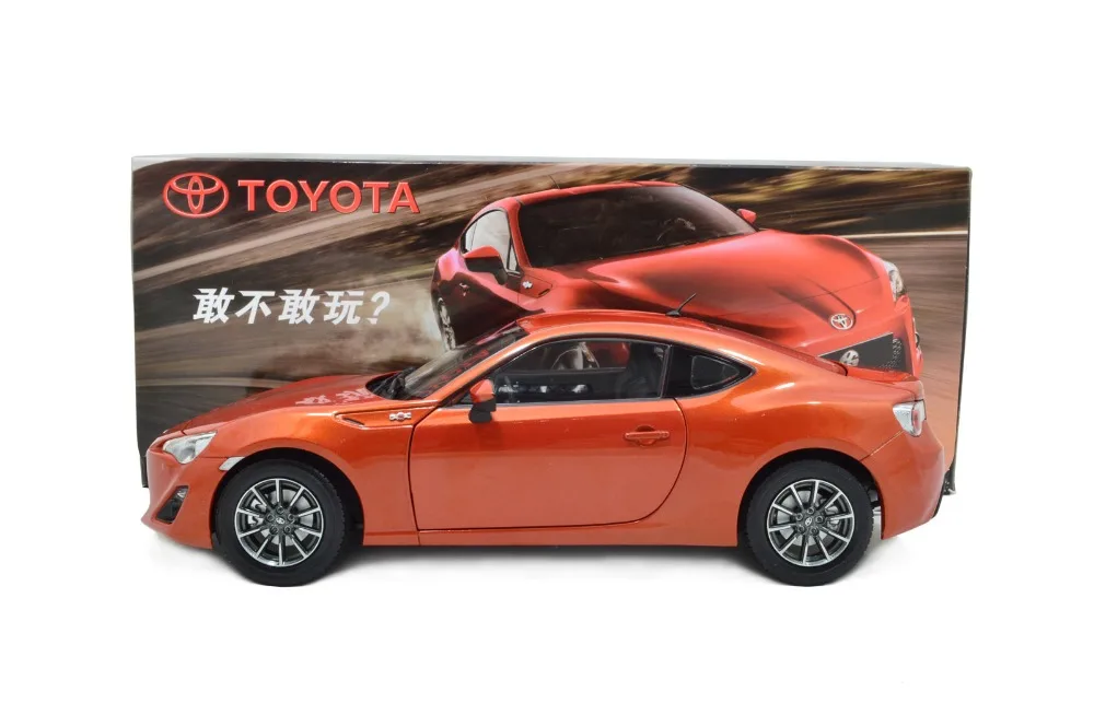 1/18 1:18 1 18 масштаб Тойота GT86 2013 статическое моделирование Литой Сплав модель