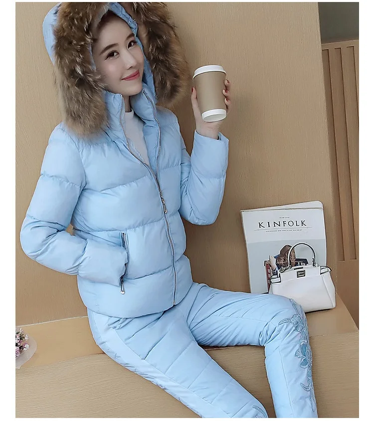 Зимний пуховик, хлопковый костюм для женщин, новая мода, короткая, утолщенная, теплая куртка для женщин, вышивка, большой размер, высокое качество, два комплекта tideOKXGNZ