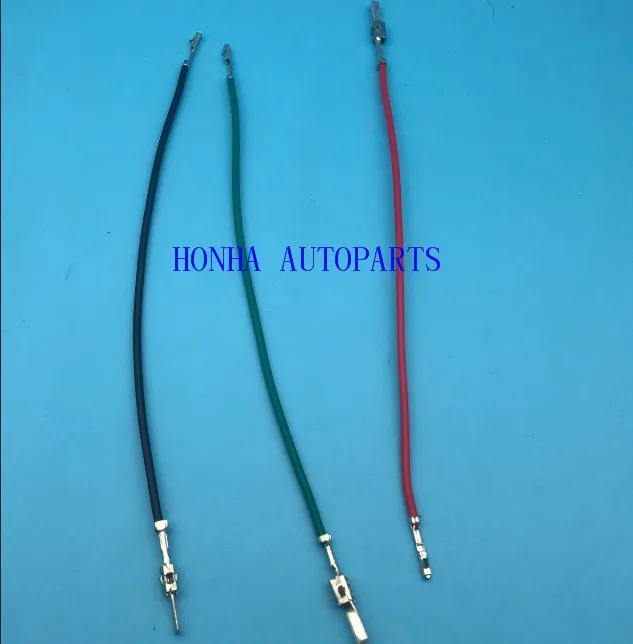 Обжимной терминал N 90764701 / 000979009E 962843 1 964298 с 15 см 20AWG (0 5 мм) красный черный и зеленый