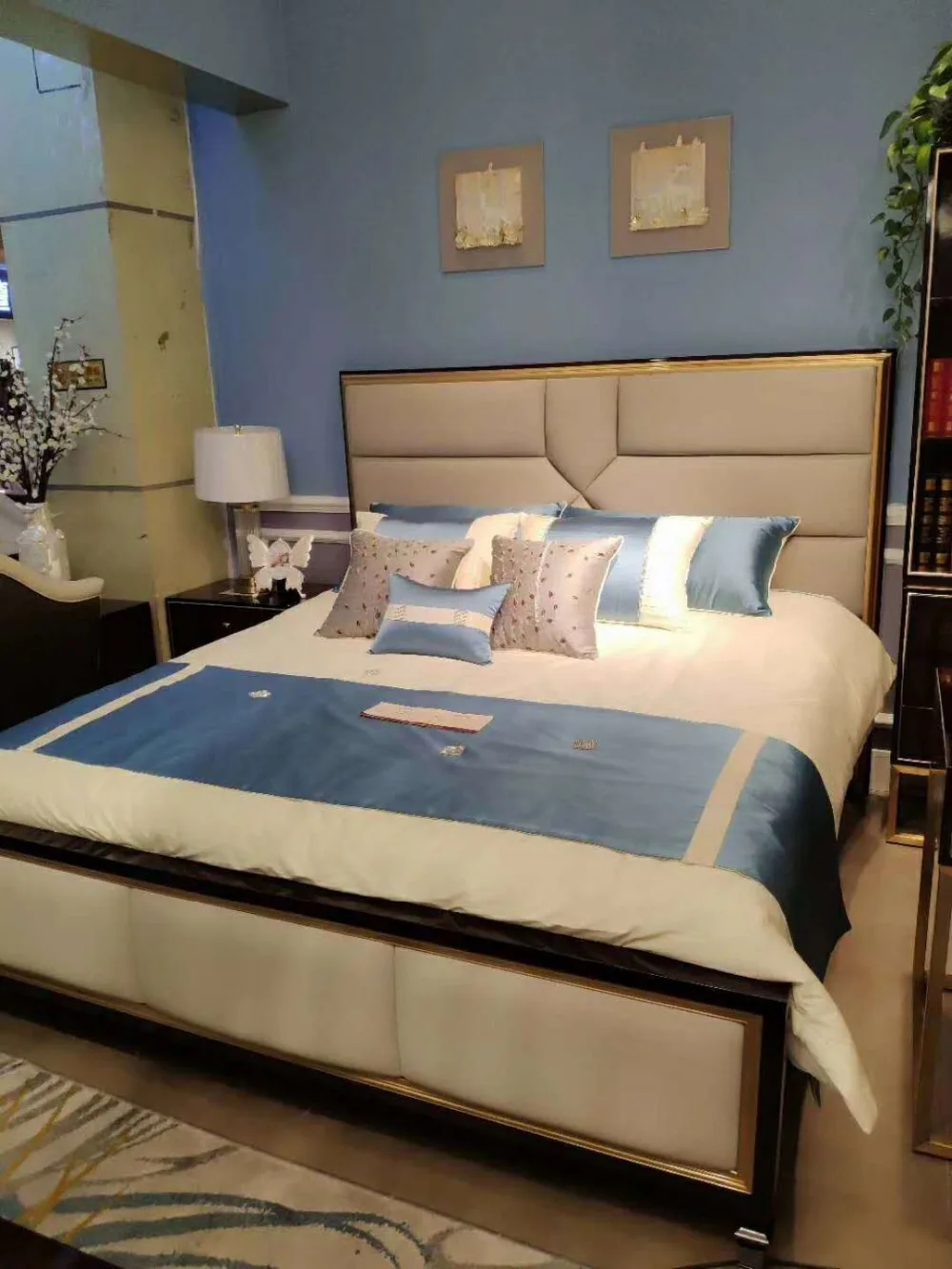 

modern european solid wood bed Fashion Carved leather french bedroom furniture FEKS005
