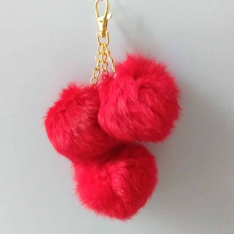 Серия Три на натуральном кроличьем меху сумка с помпонами брелок для ключей мех