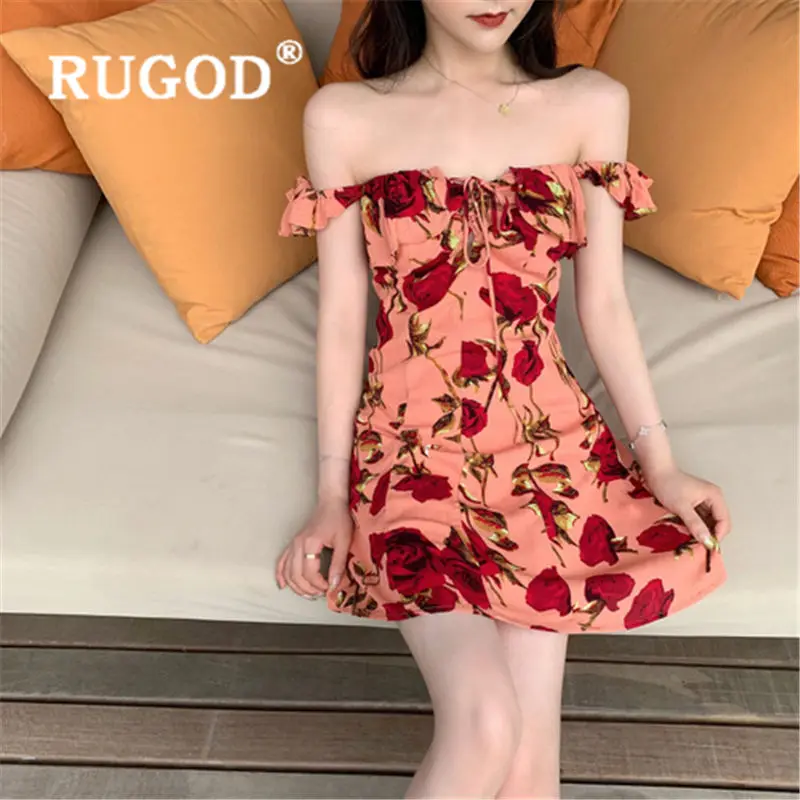 Женское платье с цветочным принтом RUGOD розовое открытыми плечами вечерние платья