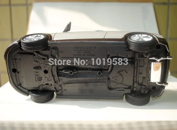 WELLY 1/24 масштабная модель автомобиля игрушки VOLVO C30 литая металлическая модель автомобиля игрушка для подарка/детей/коллекции