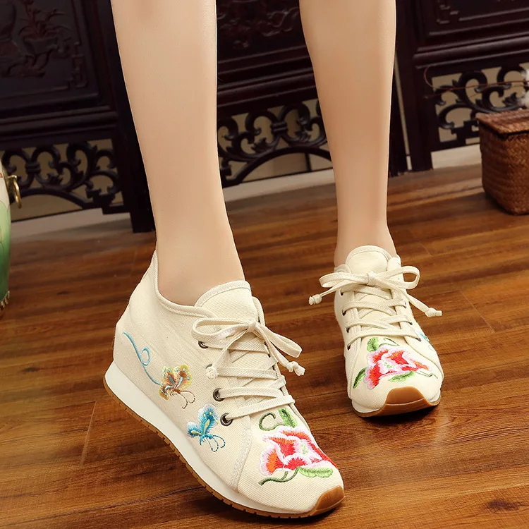 Женские кроссовки с вышивкой Taomengsi черные на плоской подошве бабочками для