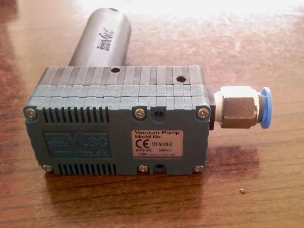 

Быстродействующий генератор Φ 0.20KW G1/8 G3/8 -85 кПа 149L/мин