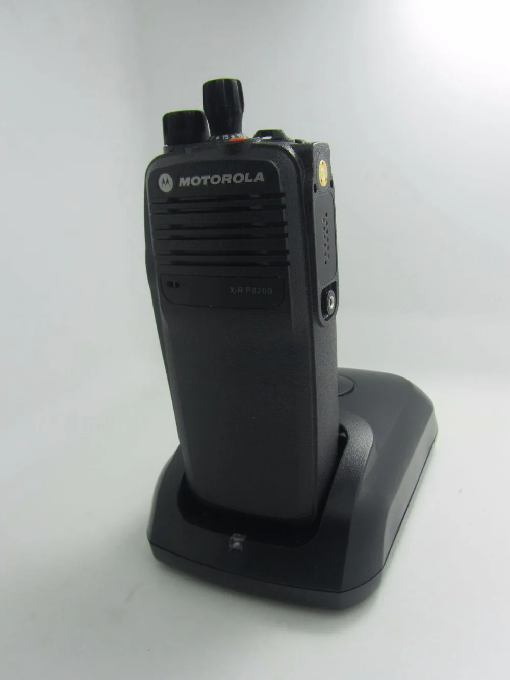 Motorola беспроводной переговорный XIR P8200 портативный двухдиапазонный радиоприемник