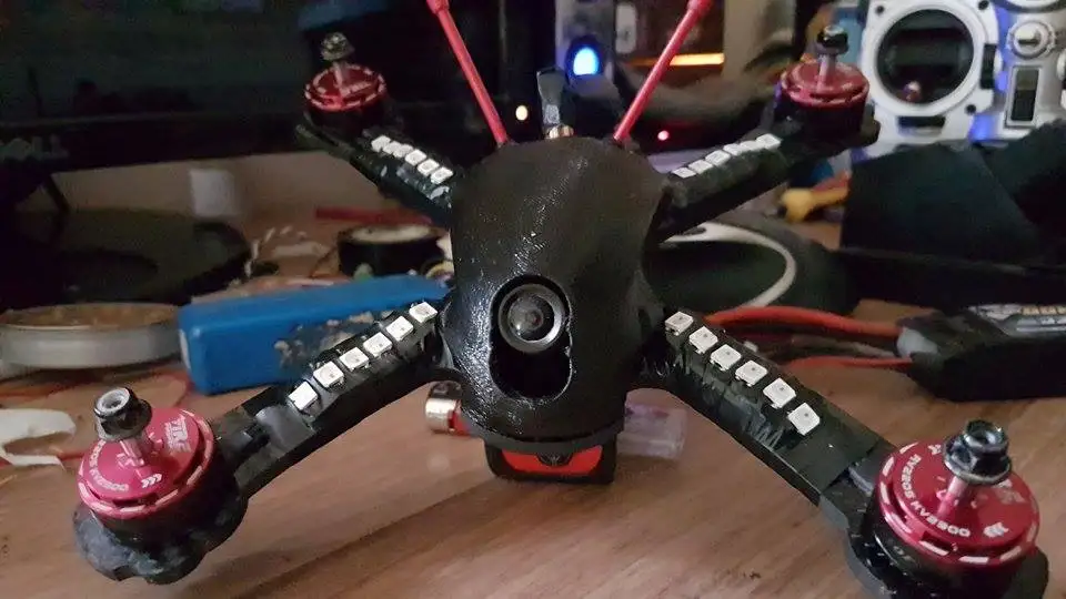 1 шт. огнестойкий PHONENIX RV2205 бесщеточный двигатель 2300 кв/2500 кв Фиолетовый/Красный CW